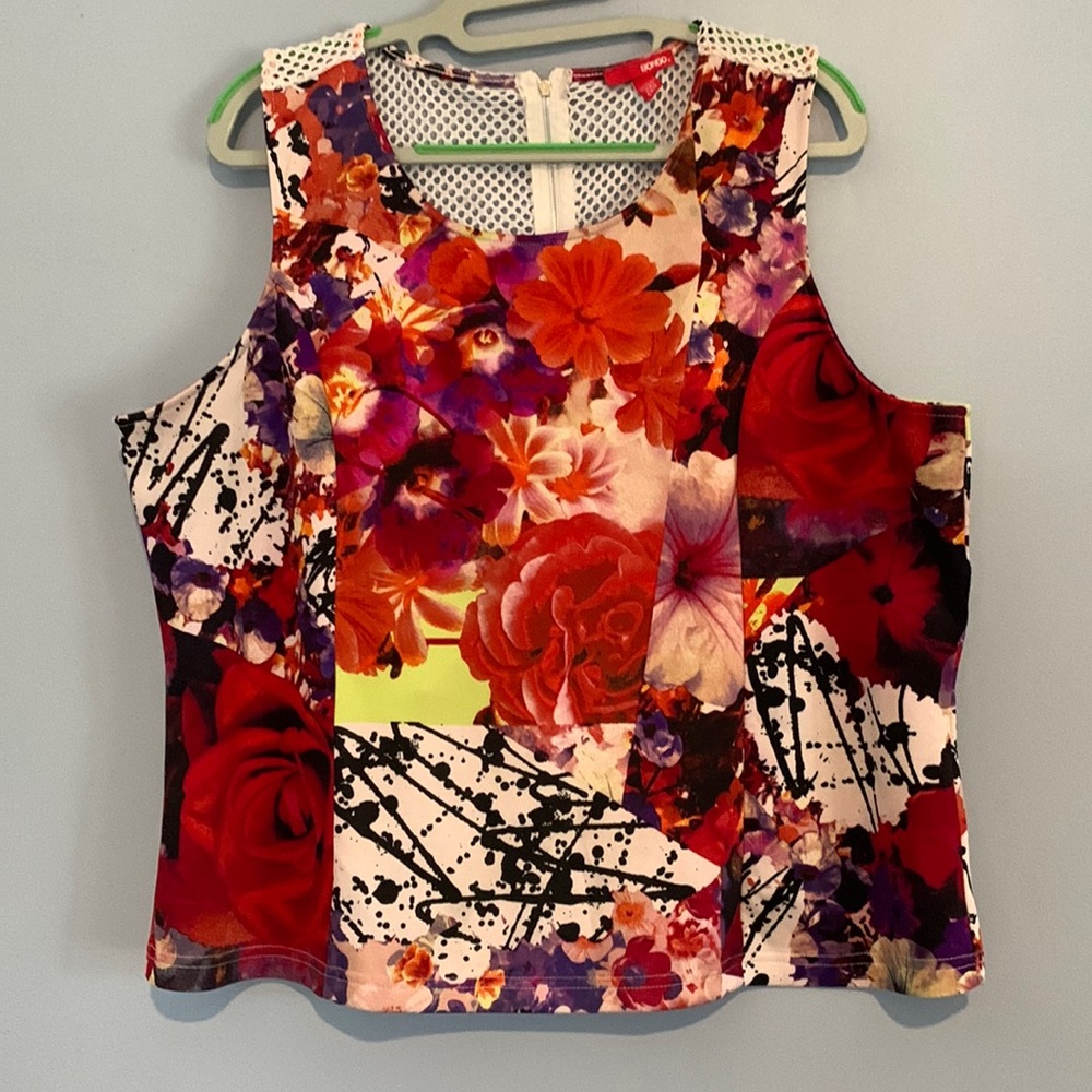 Bongo Size 2X Petunias Roses Color Block Mesh Back